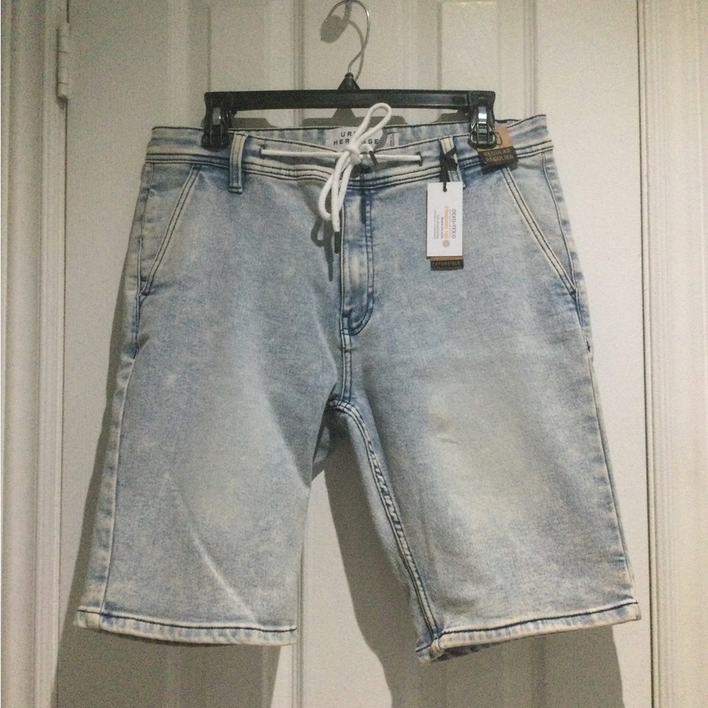 BNWT Urban Heritage Faded Blue Knit Denim Jean Shorts